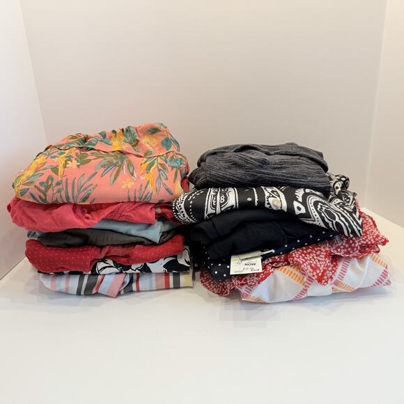 Unbranded Tops - Wholesale Bulk Lot of 14 Women’s Blouses Tops Shirts XS And Small (WT1)
